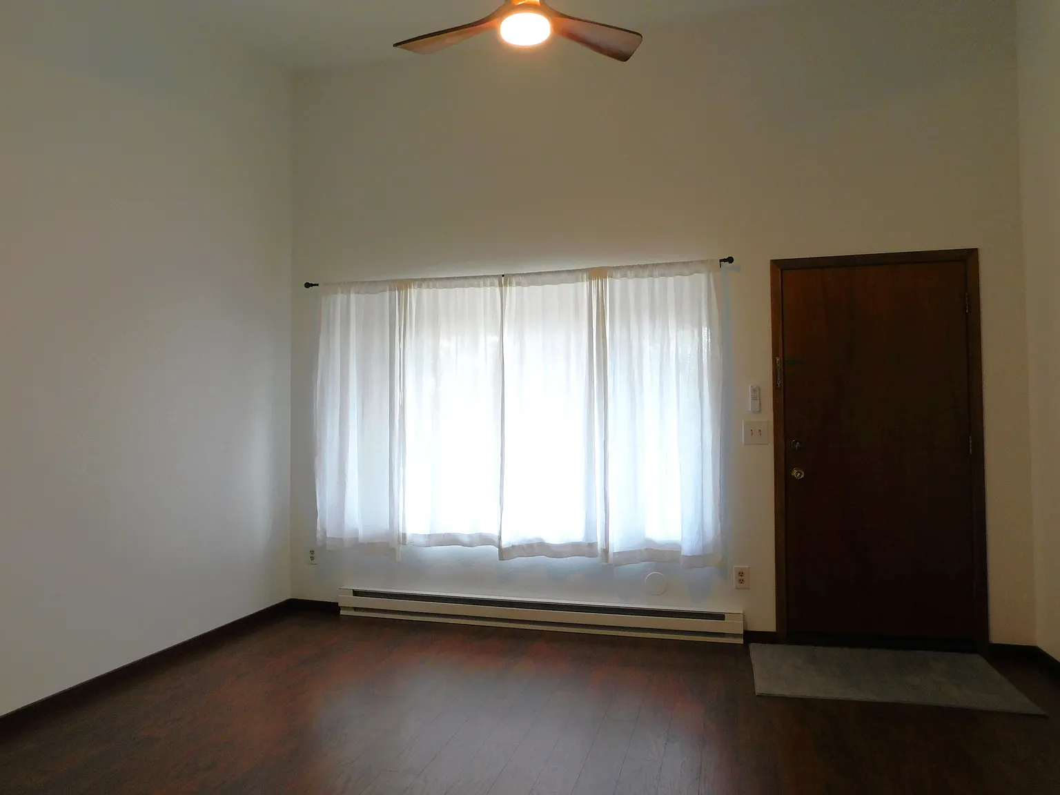 604 Pine Avenue - 1 — Photo 2