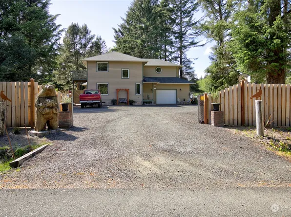 799 Copalis Avenue NE, Ocean Shores, WA 98569
