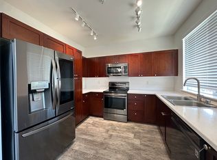 1020 Kakala St APT 913, Kapolei, HI 96707