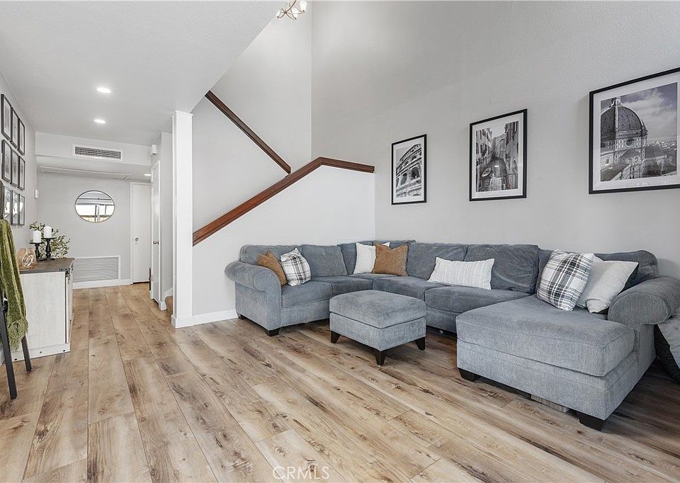 1st image of 3621 Towne Park Cir