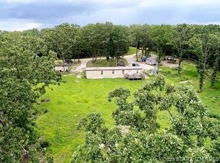 16914 Twisted Tree, Barnett, MO 65011