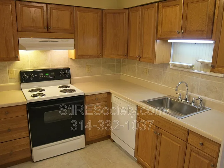 3837 Shenandoah Ave — Photo 4