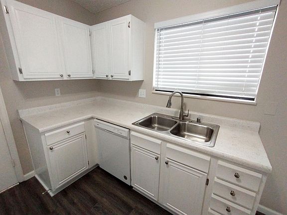 5th image of 6550 Gambol Quail Dr W