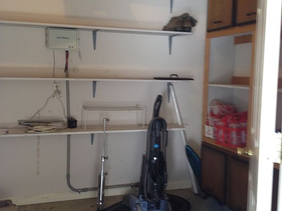 Garage Storage/Workshop
