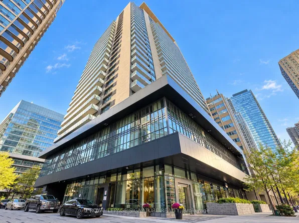 770 Bay St, Toronto, ON
