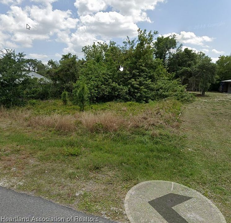 2nd image of 622 Lake Groves Rd NW