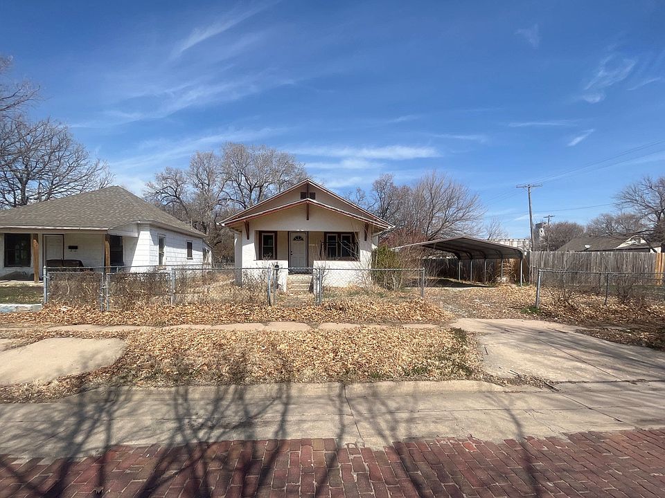 824 E Avenue B, Hutchinson, KS 67501 | Zillow