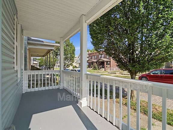5th image of 545 Cline St
