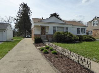 338 S Edgewood Ave, Lombard, IL 60148