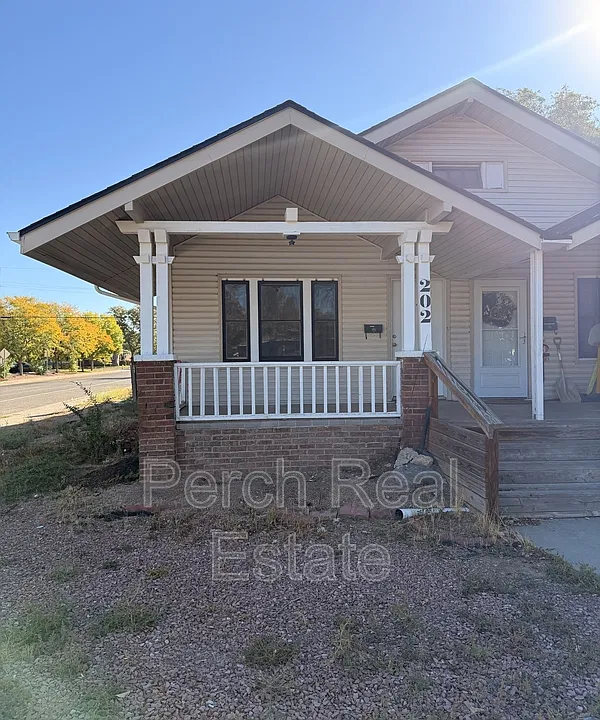 202 S 6th Ave #1
