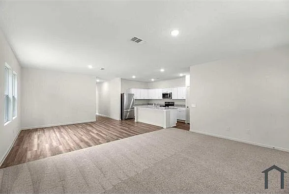 4925 McCoy Dr — Photo 13