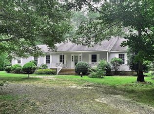 12073 Elizabeth Curtis Ln, Gloucester, VA 23061