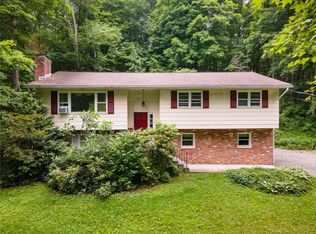 39 Knollwood Ln, Cold Spring, NY 10516