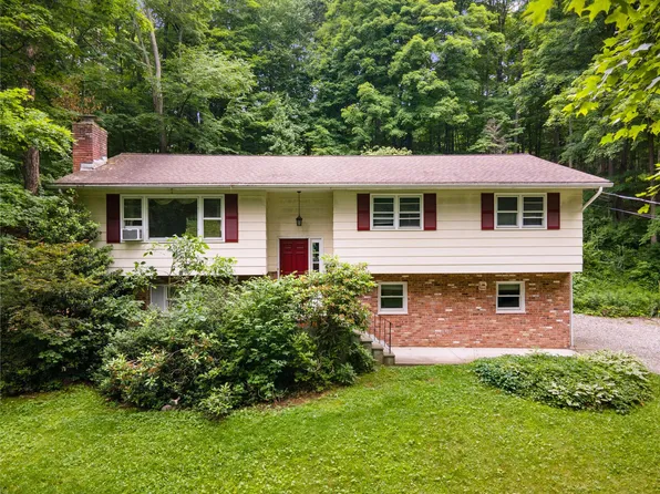 39 Knollwood Lane, Cold Spring, NY 10516