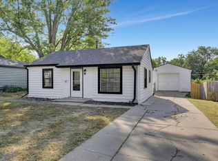 4139 E St, Lincoln, NE 68510