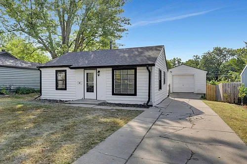 4139 E St Photo 1