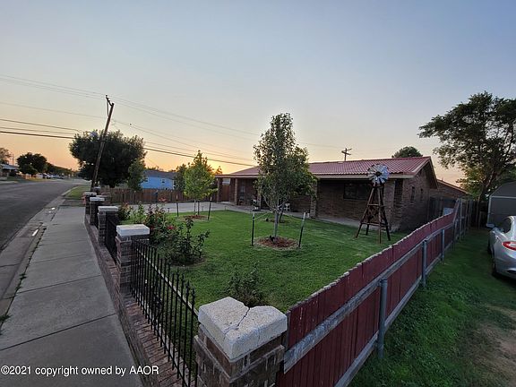 3rd image of 3805 NE 26th Ave