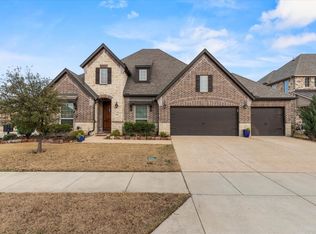2304 Richmond Park Ln, Roanoke, TX 75078