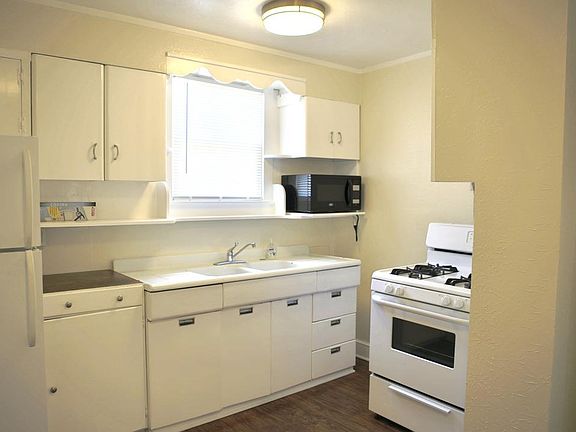 3rd image of 401 Mendocino St