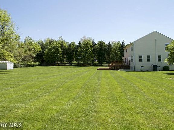 4th image of 722 Mara Rose Ln