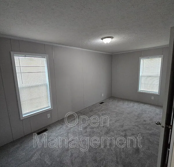 511 E 1st St #82 — Photo 13