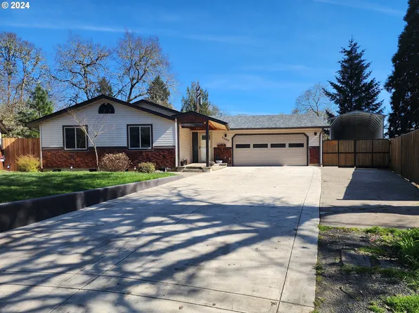 25075 Territorial Ct, Veneta, OR 97487
