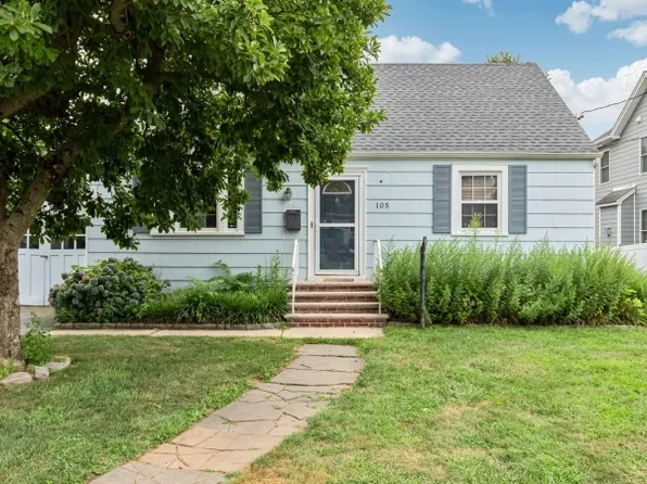 105 Wyoming St, Westfield Town, NJ 07090