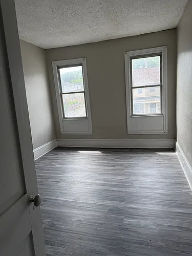 1507 Centre St #3 Photo 1