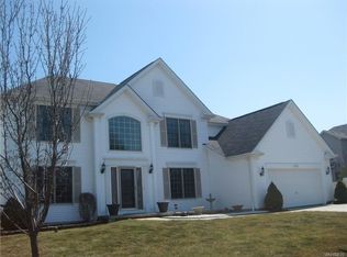 5175 Rogers Rd, Hamburg, NY 14075