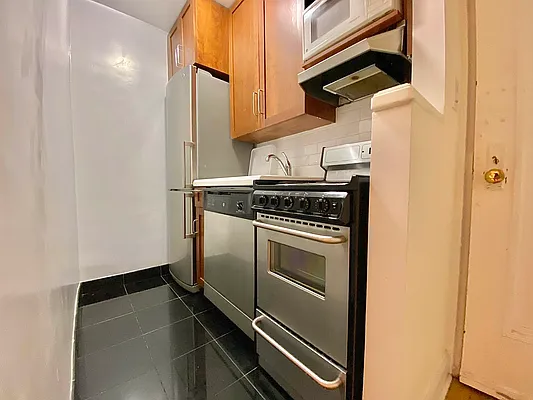 Rented by Oxford Property Group | media 27