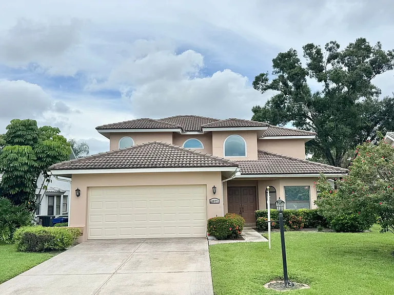 6077 Marella Dr — Photo 1