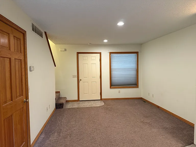 465 W Wright Ave #2 — Photo 3