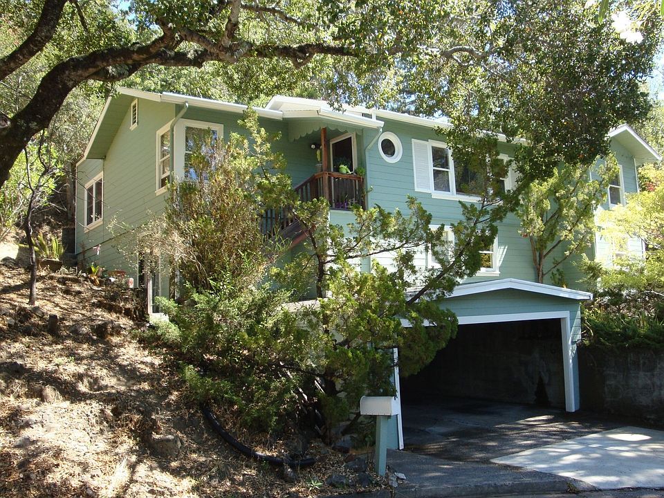 1st image of 6 Hillside Dr