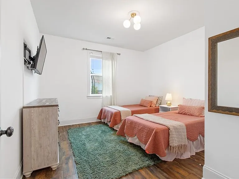 409 Carmichael Cir — Photo 34