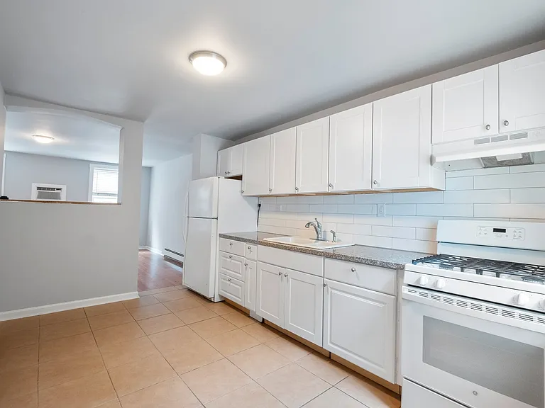 1621 Ogden St #2 — Photo 9