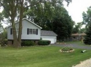 3714 Garfield Rd, Johnsburg, IL 60051