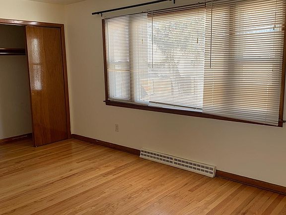 3rd image of 1 Oakland Ave #A