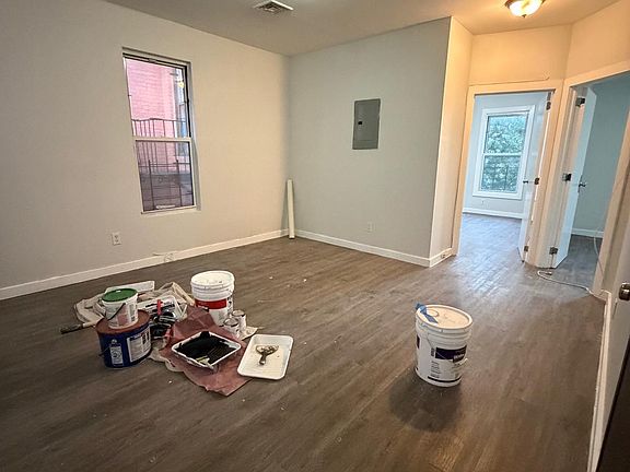 3rd image of 717 Prospect Ave #2