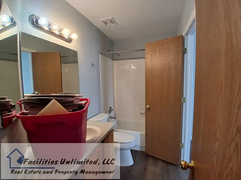 6135 Shamrock Cir — Photo 13