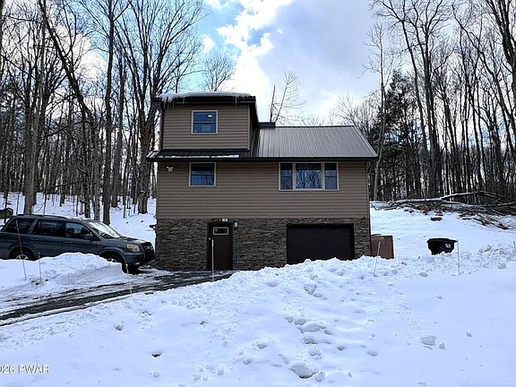 2nd image of 123 Deerfoot Rd