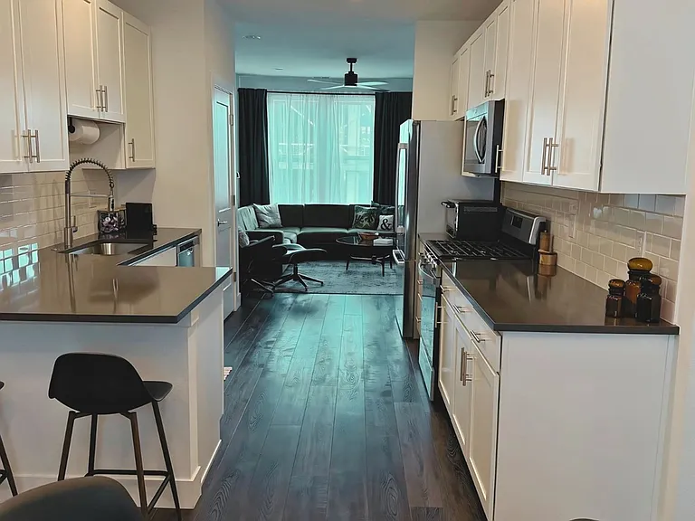 928 Navajo St — Photo 16