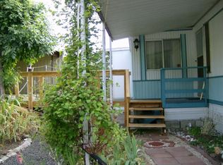 714 Leiken Ln, Roseburg, OR 97470
