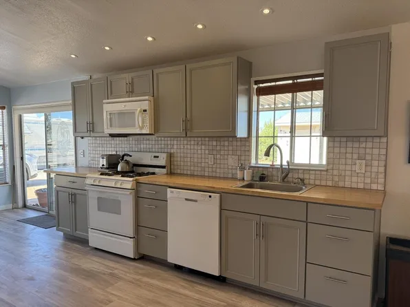 30909 S Fort Apache Dr, Congress, AZ 85332