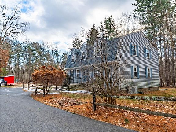 2nd image of 1001 W Ironstone Rd