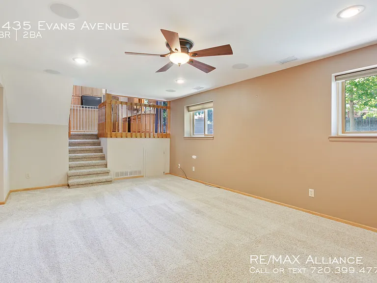 2435 Evans Ave — Photo 11