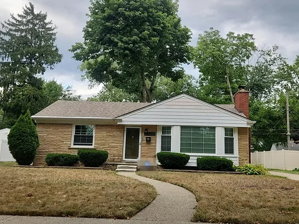 27294 Lexington Pkwy, Southfield, MI 48076