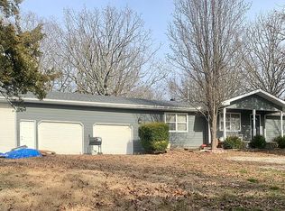 207 Cannie Baker Rd, Mountain Home, AR 72653