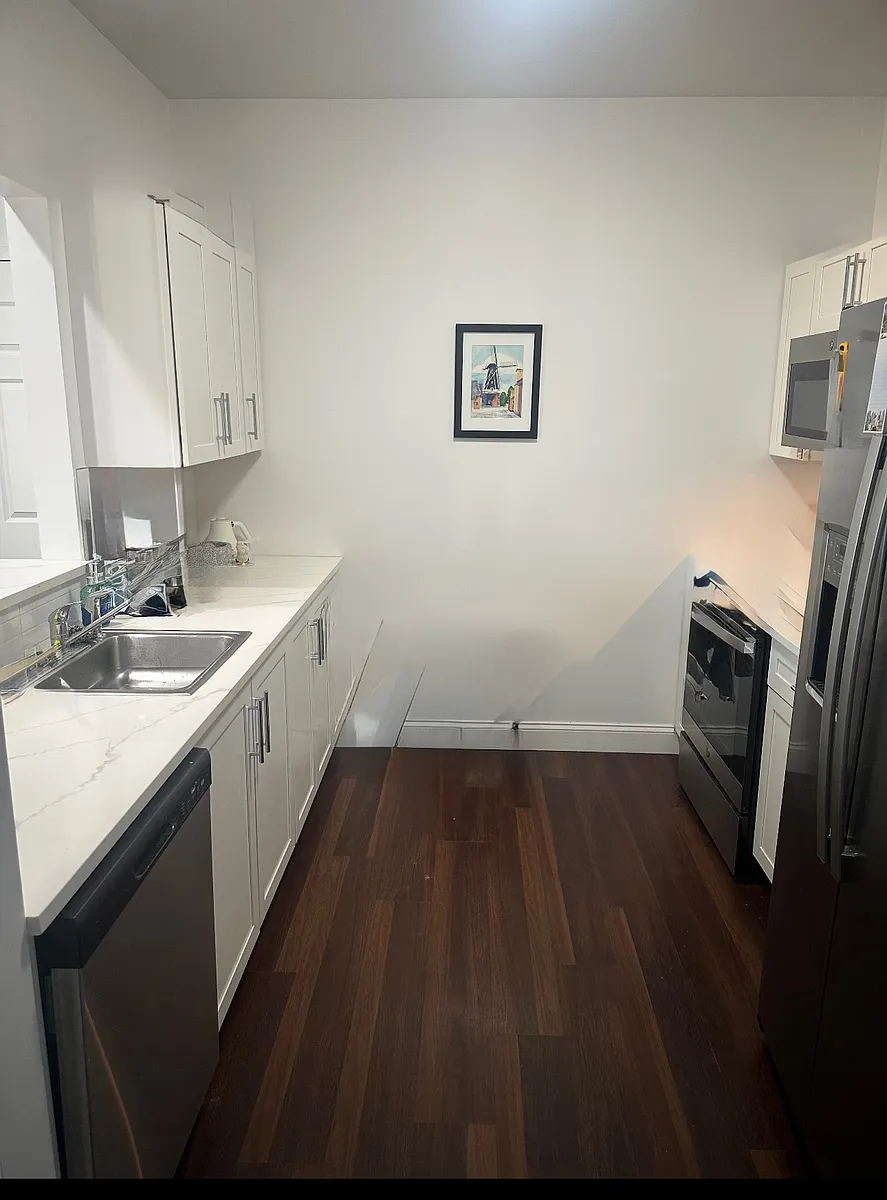 Building Photo - 3100 Bergenline Ave #306