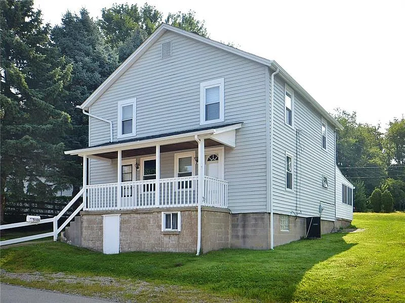 9106 Oak St photo 1