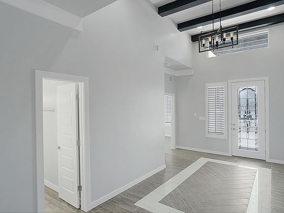 4th image of 14724 Mirage Ct